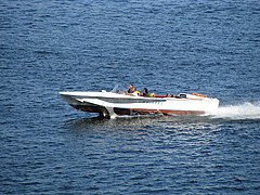 Услуги водного такси - YachtTaxi